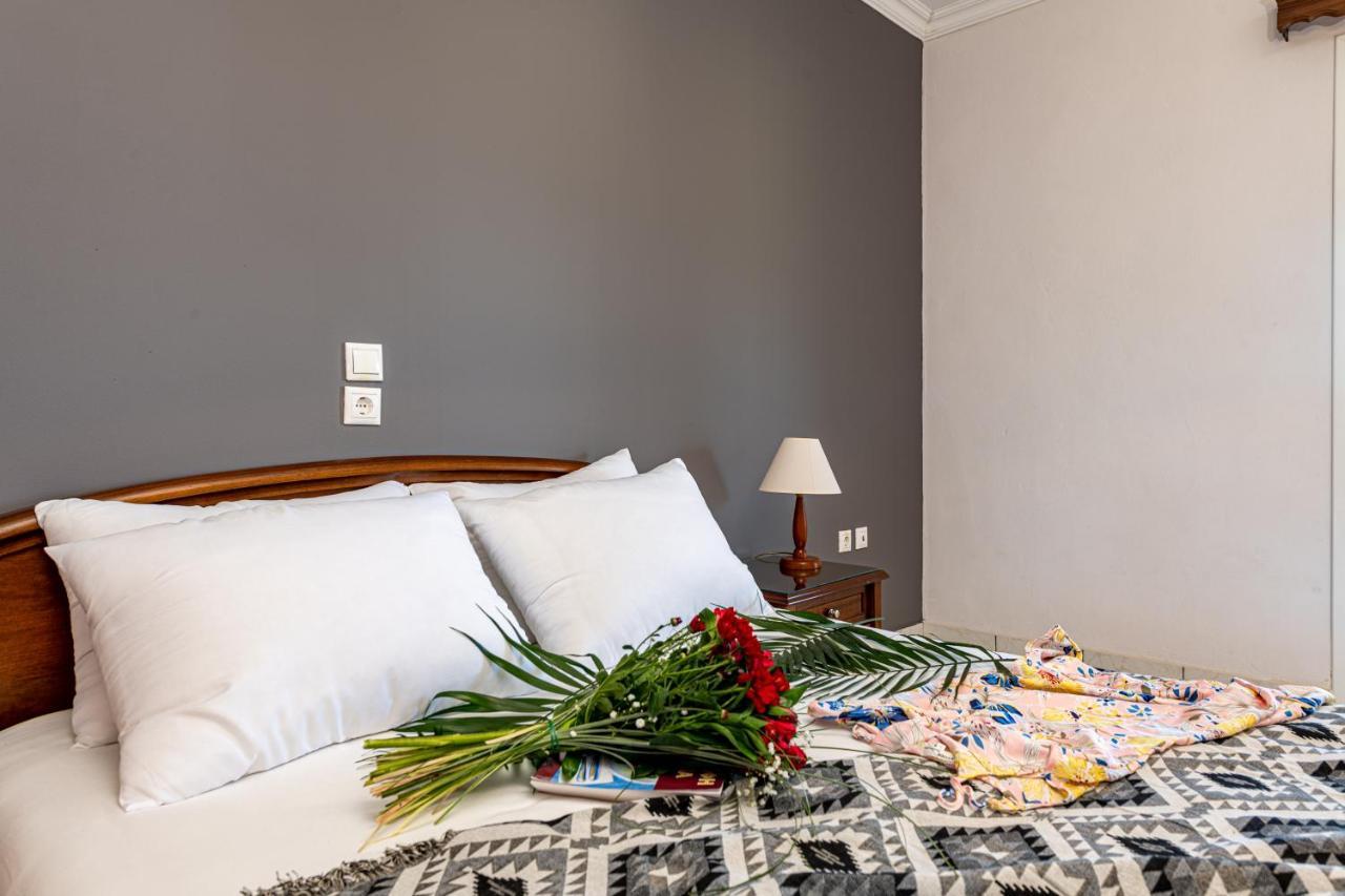 Dinos Hotel 3*